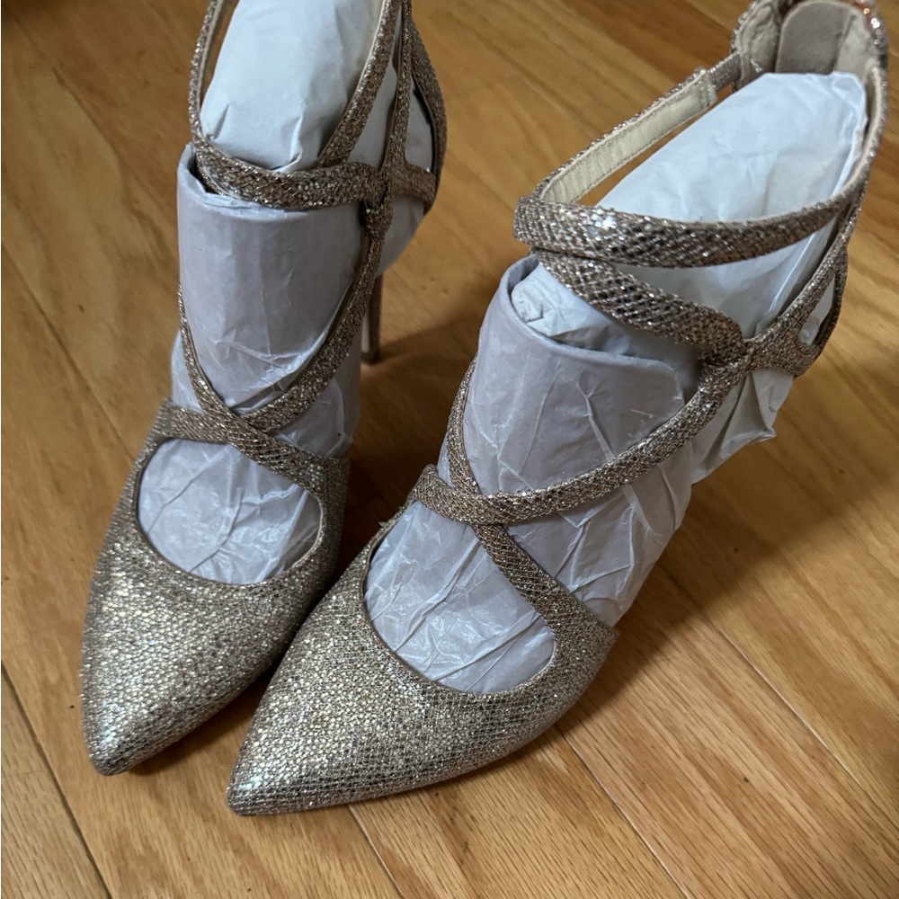 MICHAEL Michael Kors Dorothy Flex Glitter Chain-Mesh Pump.